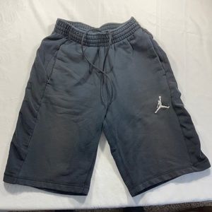 Jordan fleece shorts Men’s small